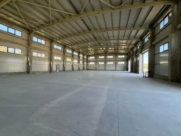 Tirane, shitet ambjent biznesi , 2.500 m² 1.500.000 € (PRANE CITY PARK)