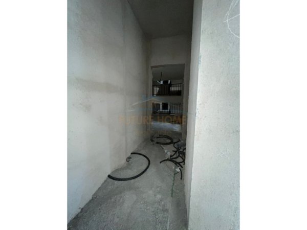 Tirane, shitet apartament 1+1 Kati 3, 69 m² 95.000 € (QSUT)
