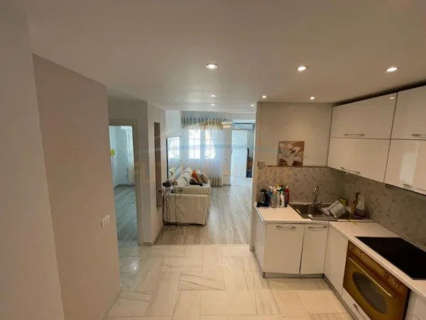 Tirane, shes apartament Kati 0, 78 m² 102.000 € (OXHAKU)