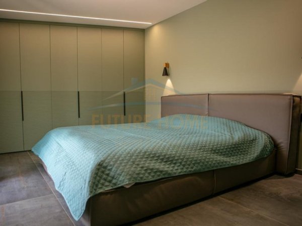 Tirane, shitet apartament+verande | Penthouse 3+1+Ballkon Kati 6, 390 m² 850.000 € (LIQENI I THATE)