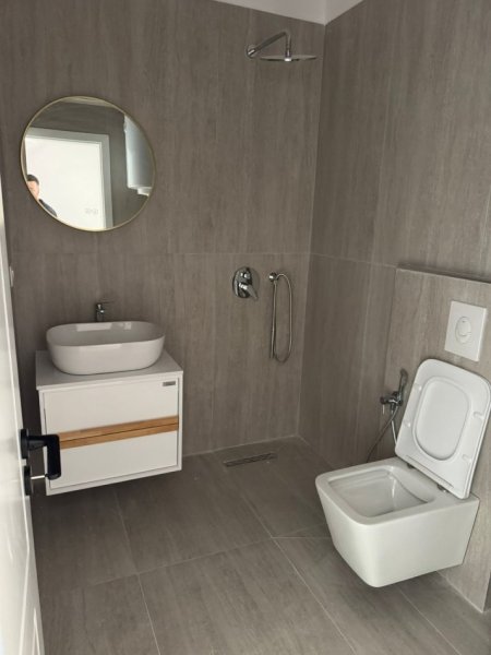 Tirane, shes apartament 1+1 Kati 7, 1 m² 115.000 € (Don Bosko)