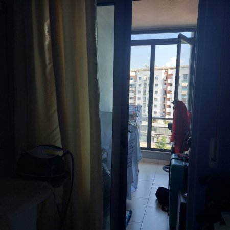 Tirane, jepet me qera apartament 2+1+Ballkon Kati 6, 85 m² 550 € 