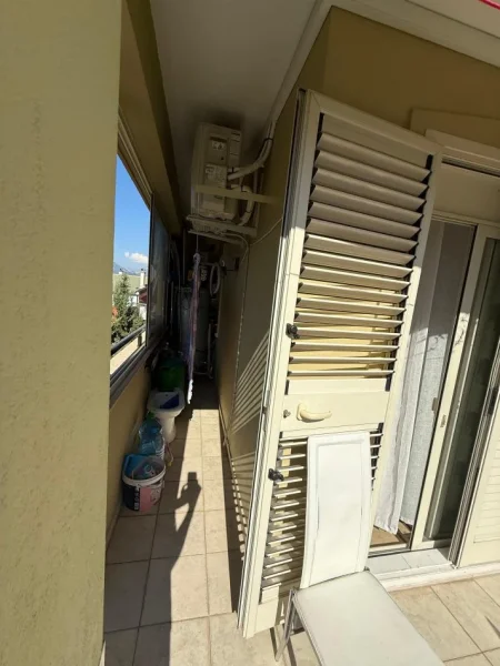 Tirane, shitet apartament 2+1+2+Ballkon Kati 5, 128 m² 250.000 € (Liqeni i Thatë)