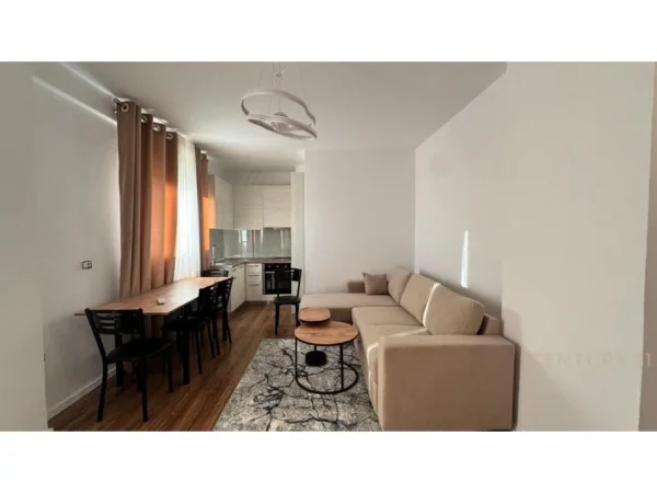 Tirane, jepet me qera apartament 2+1 Kati 3, 86 m² 600 € 