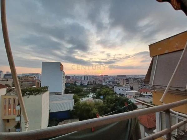 Tirane, shitet apartament 2+1+Ballkon Kati 5, 95 m² 205.000 € 