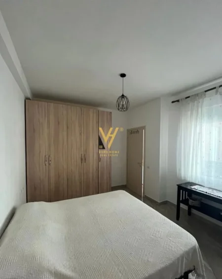 Tirane, jepet me qera apartament 1+1+Ballkon Kati 2, 70 m² 450 € (LIQENI I THATE)
