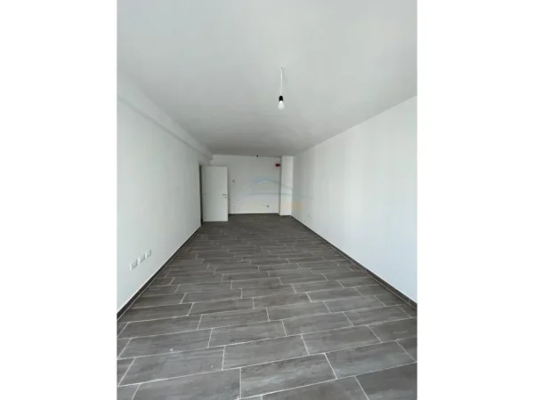 Tirane, shitet apartament 2+1+Aneks+Ballkon Kati 3, 95 m² 113.134 € (5 maj)