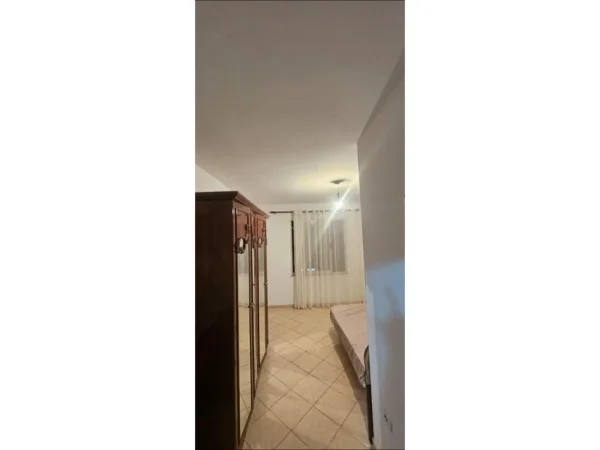 Tirane, shes apartament 1+1+Ballkon Kati 3, 72 m² 110.000 € 