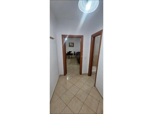 Tirane, shes apartament 1+1+Ballkon Kati 3, 72 m² 110.000 € 