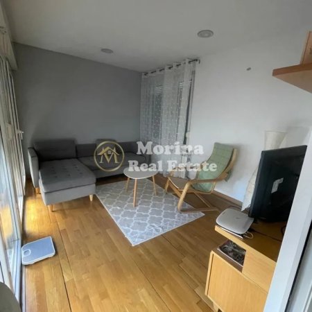 Tirane, jepet me qera shtepi 1+1 Kati 4, 80 m² 700 € (Qytet Studenti)