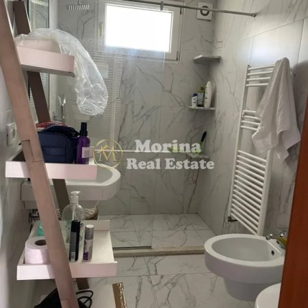 Tirane, jepet me qera shtepi 1+1 Kati 4, 80 m² 700 € (Qytet Studenti)