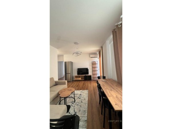 Tirane, jepet me qera apartament 2+1 Kati 3, 86 m² 600 € (Selite)