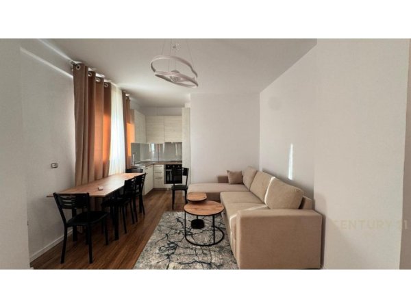 Tirane, jepet me qera apartament 2+1 Kati 3, 86 m² 600 € (Selite)