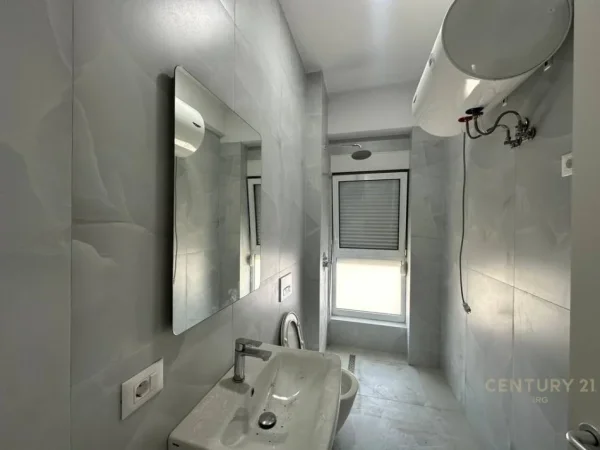 Tirane, jepet me qera apartament 2+1 Kati 5, 76 m² 600 € (Rezidenca Kaimi)