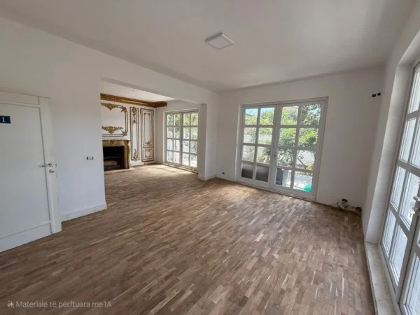 Tirane, jepet me qera zyre , 450 m² 1.700 € 