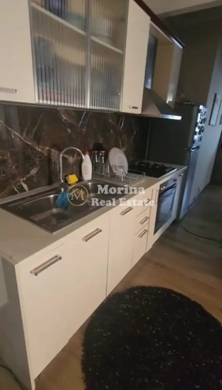 Tirane, jepet me qera apartament 1+1+Ballkon Kati 4, 60 m² 580 € (Don Bosko)