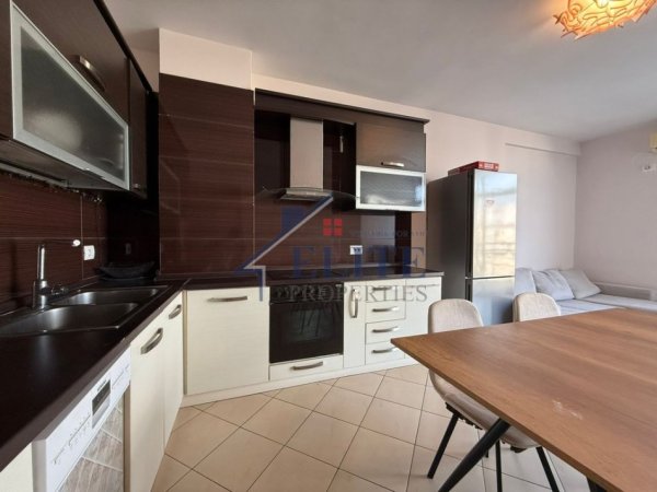 Tirane, jepet me qera apartament 2+1+Ballkon Kati 5, 100 m² 600 € (Don Bosko)