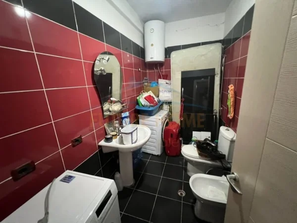 Tirane, shitet apartament 2+1 Kati 2, 105 m² 120.000 € 