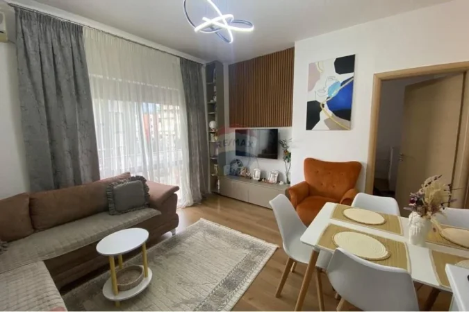 Tirane, shitet apartament 1+1 Kati 1, 50 m² 97.000 € (Rruga Sotir Caci)