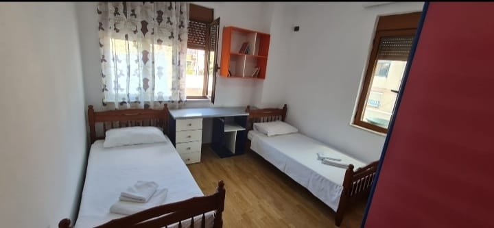 Apartament 2+1 me qera ne laprake (7).jpg