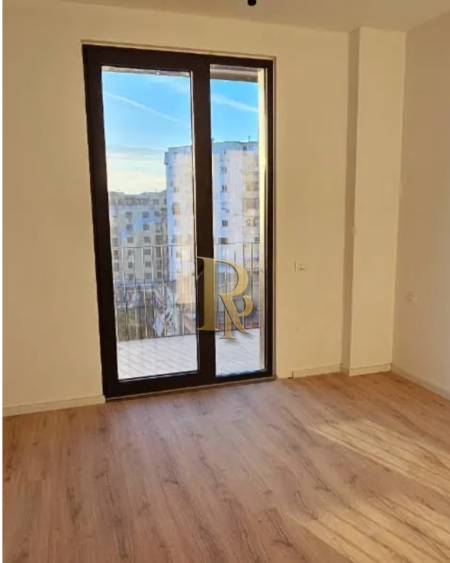 Tirane, shitet apartament 2+1+Ballkon Kati 7, 128 m² 397.000 € (Komuna e Parisit)