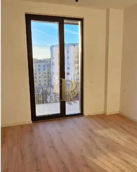 Tirane, shitet apartament 2+1+Ballkon Kati 7, 128 m² 397.000 € (Komuna e Parisit)