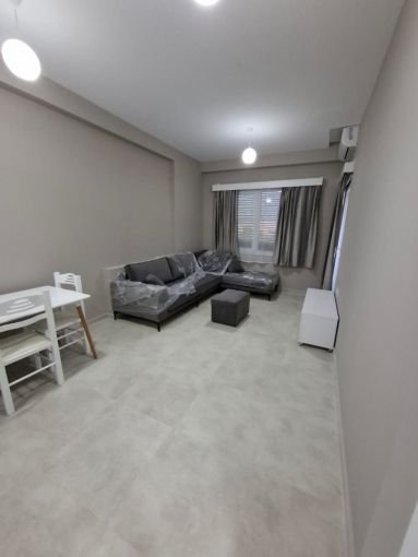 Tirane, jepet me qera apartament 1+1 Kati 6, 60 m² 600 € (yzberisht , misto mame)