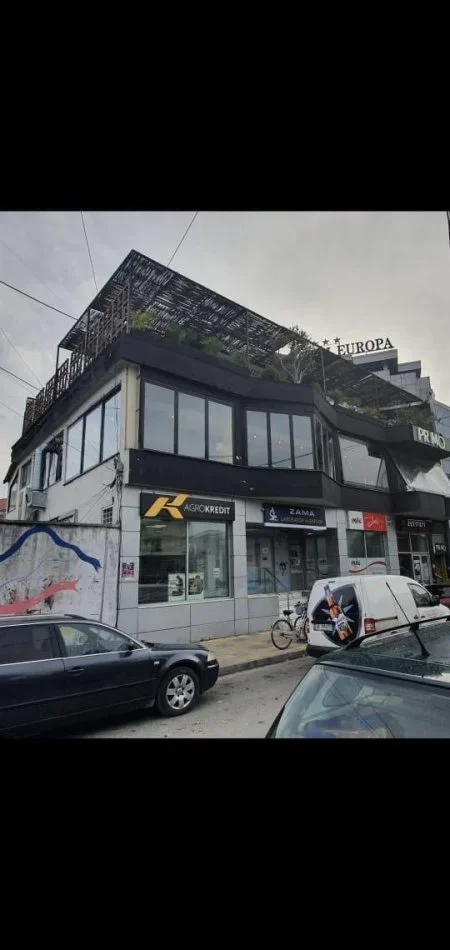 Shkoder, jepet me qera ambjent biznesi Kati 0, 35 m² 1.000 € (Qender)