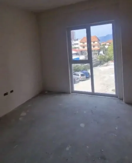 Tirane, shitet apartament 2+1 Kati 2, 85 m² 110.500 € 