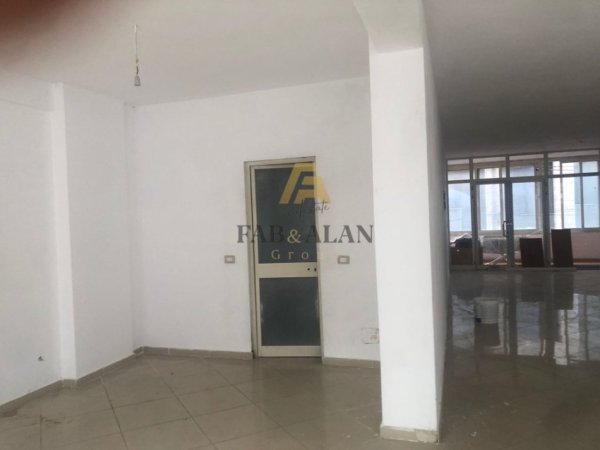 Tirane, jepet me qera ambjent biznesi Kati 1, 160 m² 500 € (Kamez)
