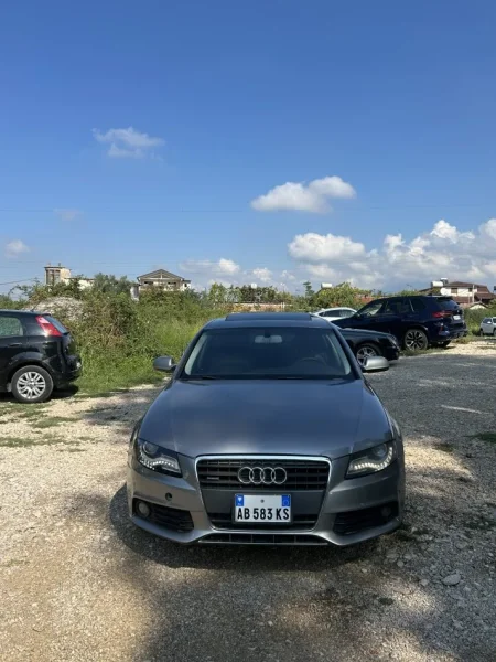 Tirane, shitet makine A4 Benzin, gri metalizato automatik Kondicioner
