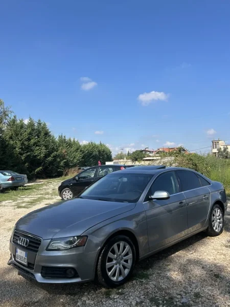 Tirane, shitet makine A4 Benzin, gri metalizato automatik Kondicioner