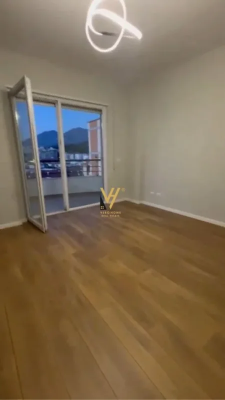 Tirane, shitet apartament 1+1+Ballkon Kati 5, 59 m² 92.000 € (FRESK)