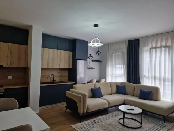 Tirane, jepet me qera apartament 1+1+Ballkon Kati 6, 70 m² 600 € (Rruga Don Bosko)