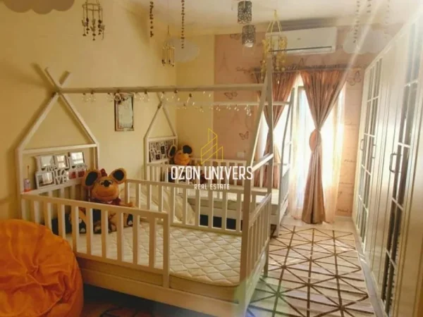 Tirane, shitet apartament 2+1 Kati 4, 99 m² 175.000 € (rruga siri kodra)