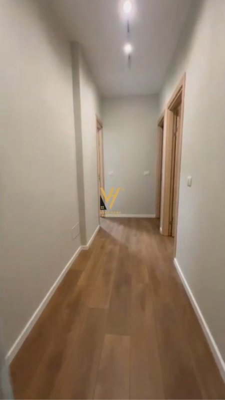 Tirane, shitet apartament 1+1+Ballkon Kati 5, 56 m² 90.000 € (FRESK)