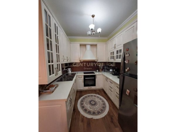 Tirane, shitet apartament 2+1 Kati 3, 79 m² 139.000 € 