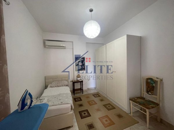 Tirane, jepet me qera apartament 3+1+Ballkon Kati 3, 140 m² 750 € (Blloku i Ambasadave)