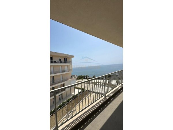 Durres, shitet apartament 3+1+Aneks+Ballkon Kati 3, 149 m² 450.000 € 