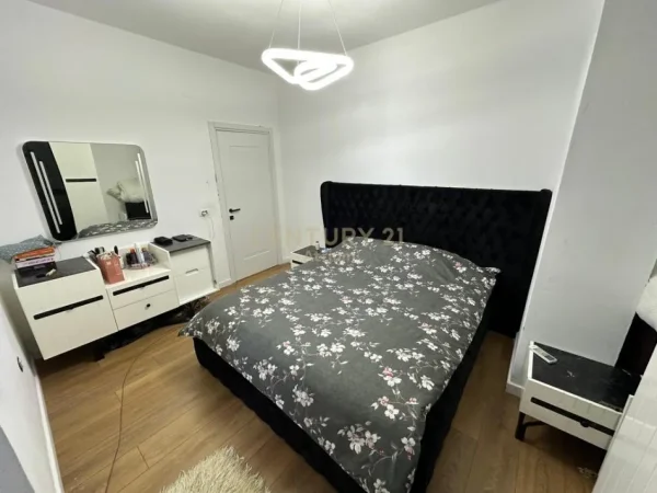 Tirane, shitet apartament 2+1 Kati 9, 90 m² 155.000 € (në zonën e Porcelanit Tek Uet)