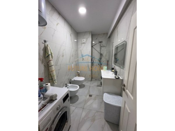 Tirane, shitet apartament 2+1+Ballkon Kati 1, 100 m² 178.000 € (Yzberisht)