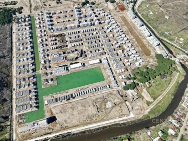 Durres, shitet Vile 3 Katshe Kati 3, 294 m² 800.000 € (Gjiri i Lalezit)
