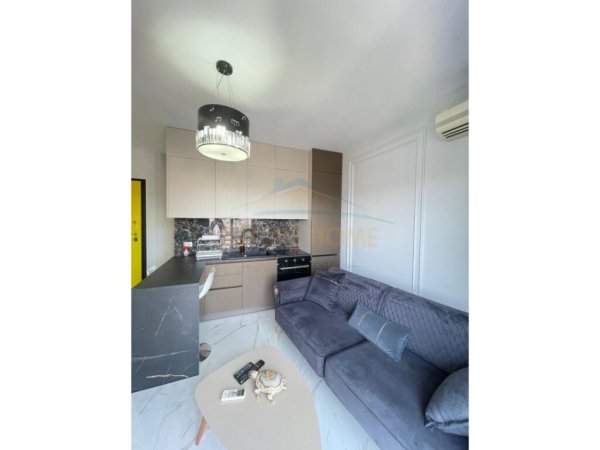 Tirane, jepet me qera apartament 1+1+Ballkon Kati 9, 60 m² 700 € (Don Bosko)