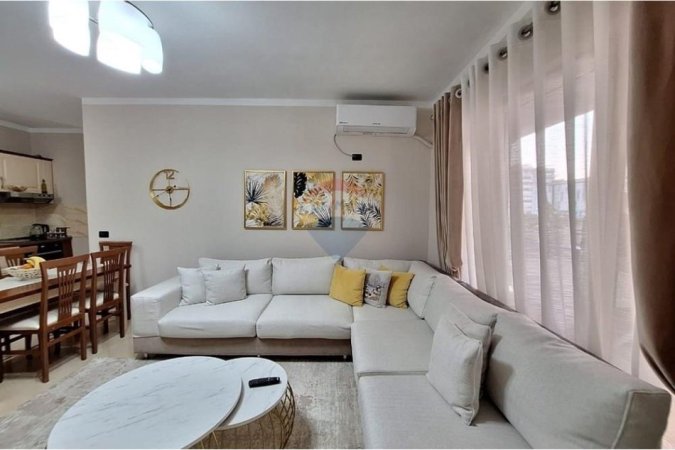 Tirane, shitet 3+1+Aneks+Ballkon , 113 m² 