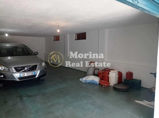 Tirane, jepet me qera ambjent biznesi Kati 0, 130 m² 450 € (Porcelan)