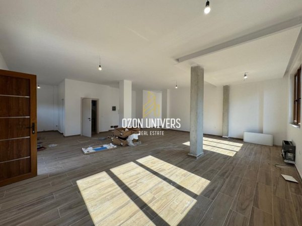 Tirane, jepet me qera Vile 2 Katshe Kati 2, 560 m² 4.500 € (sauk/teg)