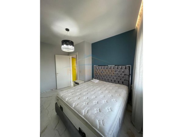 Tirane, jepet me qera apartament 1+1+Ballkon Kati 9, 60 m² 700 € (Don Bosko)