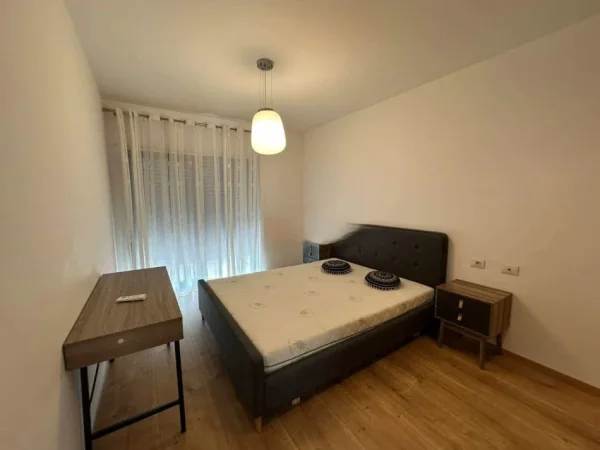 jepet me qera Vile 2+1 Kati 2, 250 m² 1.550 € (mullet)