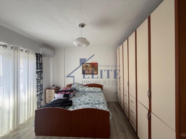 Tirane, jepet me qera apartament 2+1+Ballkon Kati 6, 90 m² 700 € (Rruga Dritan Hoxha)