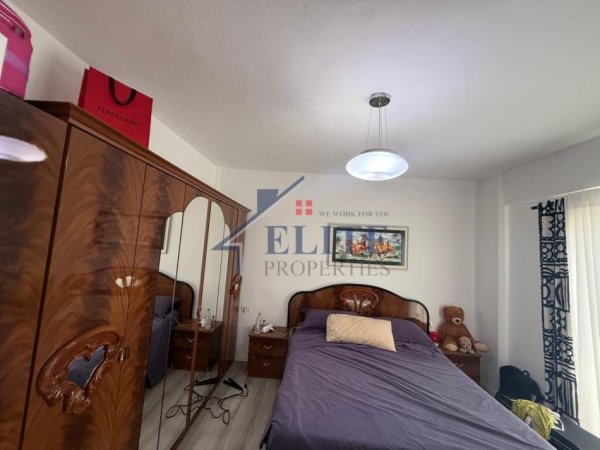 Tirane, jepet me qera apartament 2+1+Ballkon Kati 6, 90 m² 700 € (Rruga Dritan Hoxha)
